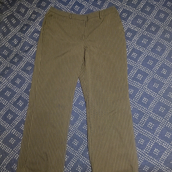 Black with white pin stripes cuffed pants - Picture 1 of 3